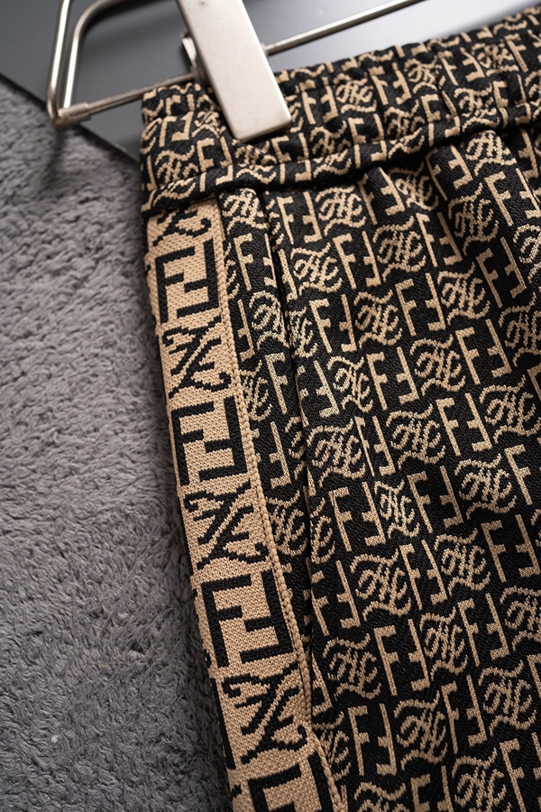 ブランドハーフパンツ角部分ディテール